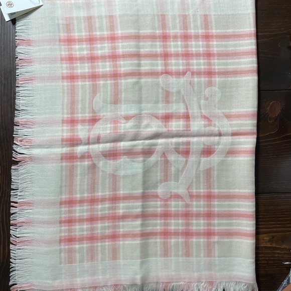 TORY BURCH LOGO BUDDY PLAID SCARF - Picture 5 of 5
